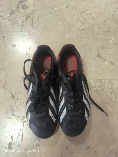 Adidas 35 numara krampon (çim)